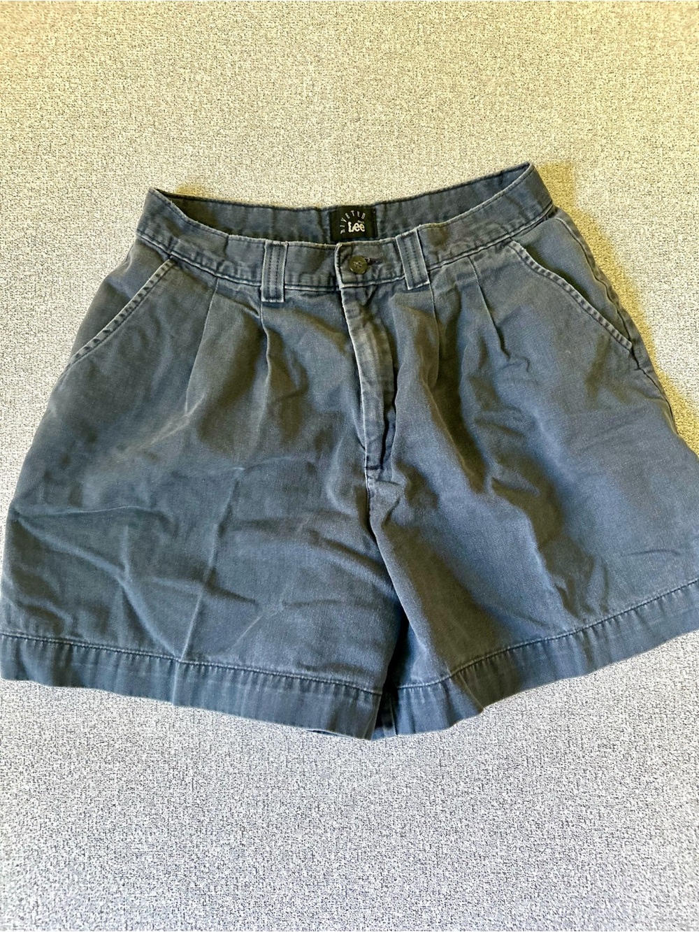 VTG 90s Lee Riveted Pleated High Rise Shorts Navy Blue Mom Shorts Size 26